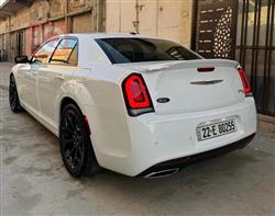 كرايسلر 300